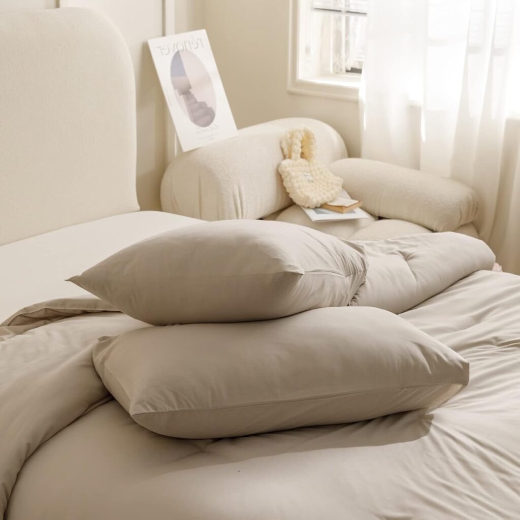 ROSGONIA Queen Comforter Set Oatmeal, 3pcs(1 Boho Oatmeal Comforter  2 Pillowcases) All Season Soft Bedding Lightweight Bedspread Blanket Quilt